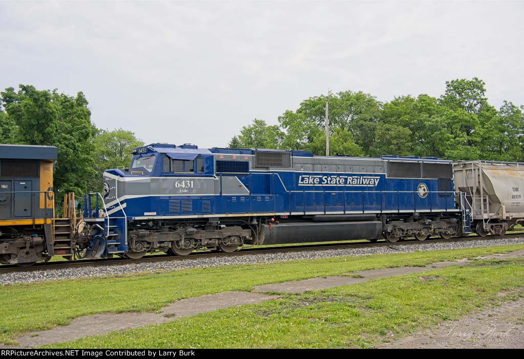 LSRC northbound at Holly